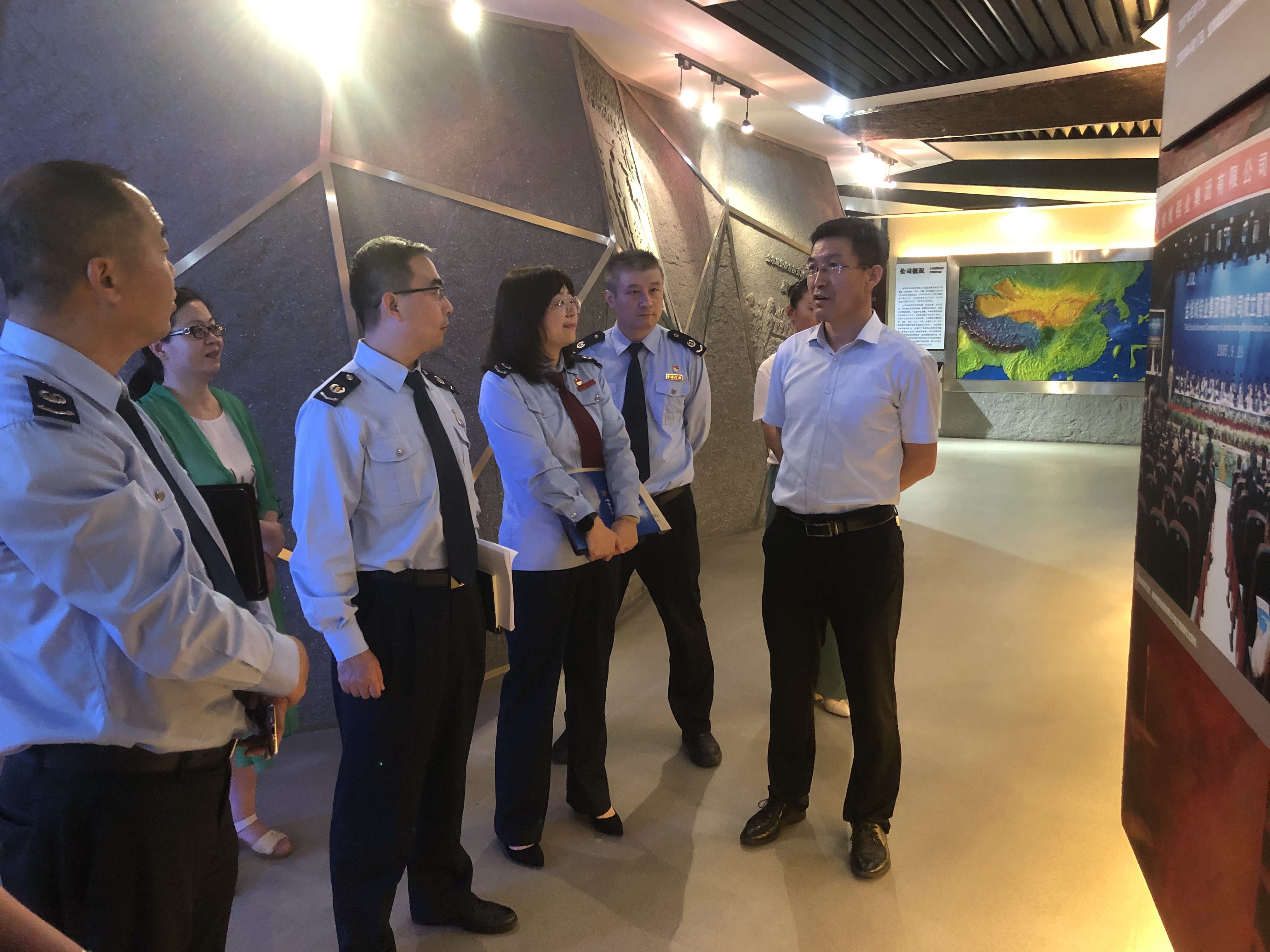 西安市高新區(qū)稅務局一行蒞臨公司調(diào)研指導工作